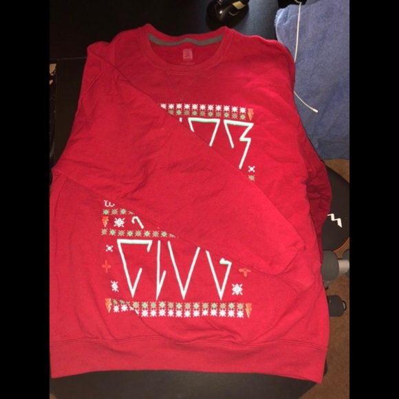 WWE Finn Balor Club Worldwide Sweatshirt - Picture 3 of 5